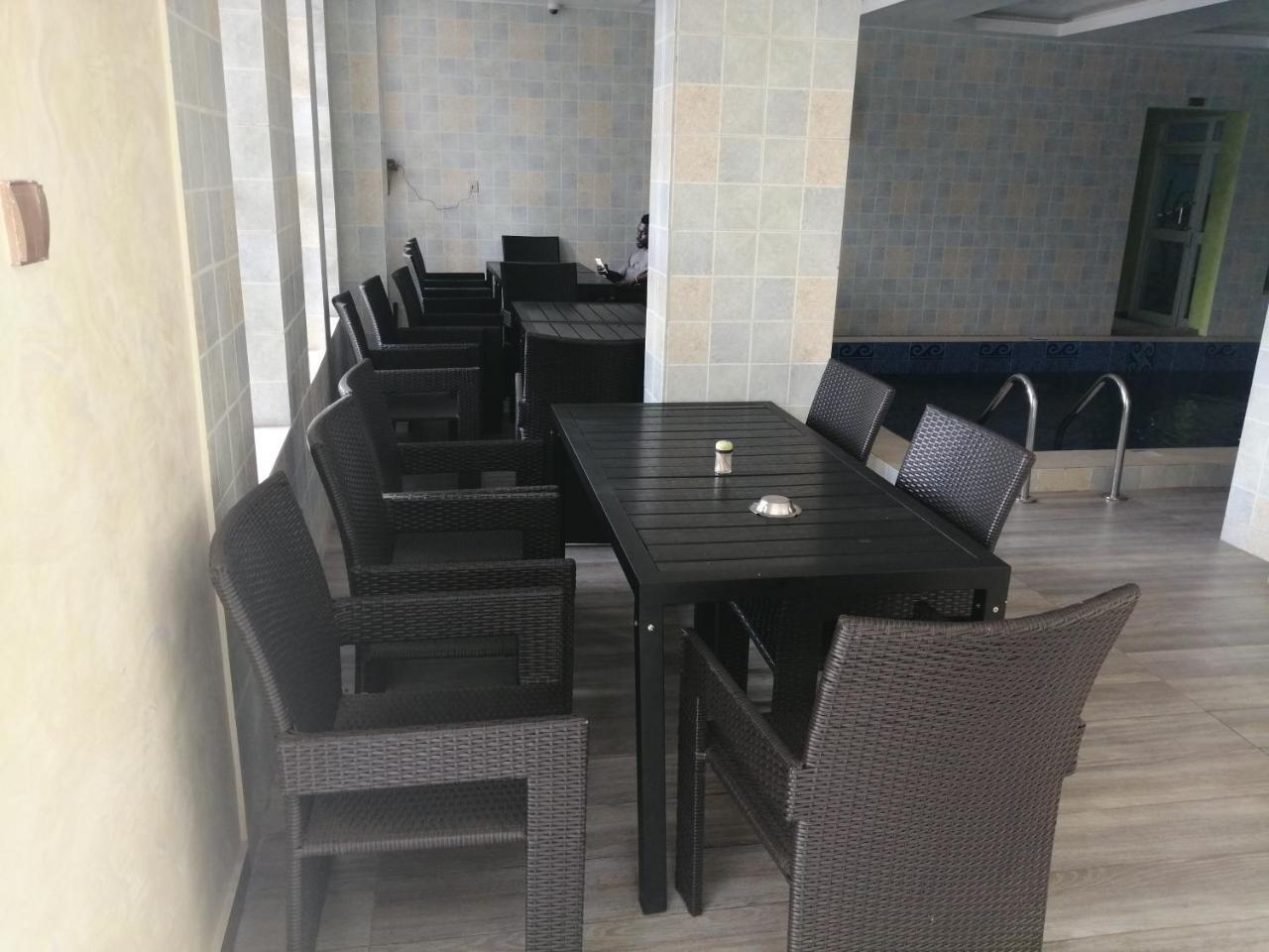 Grand Venice Transit Apartments Lagos Exterior foto